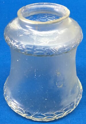 Leaf-Banded Light Shade