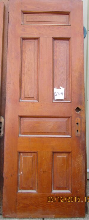 Uniquely Designed Oak 6-Panel